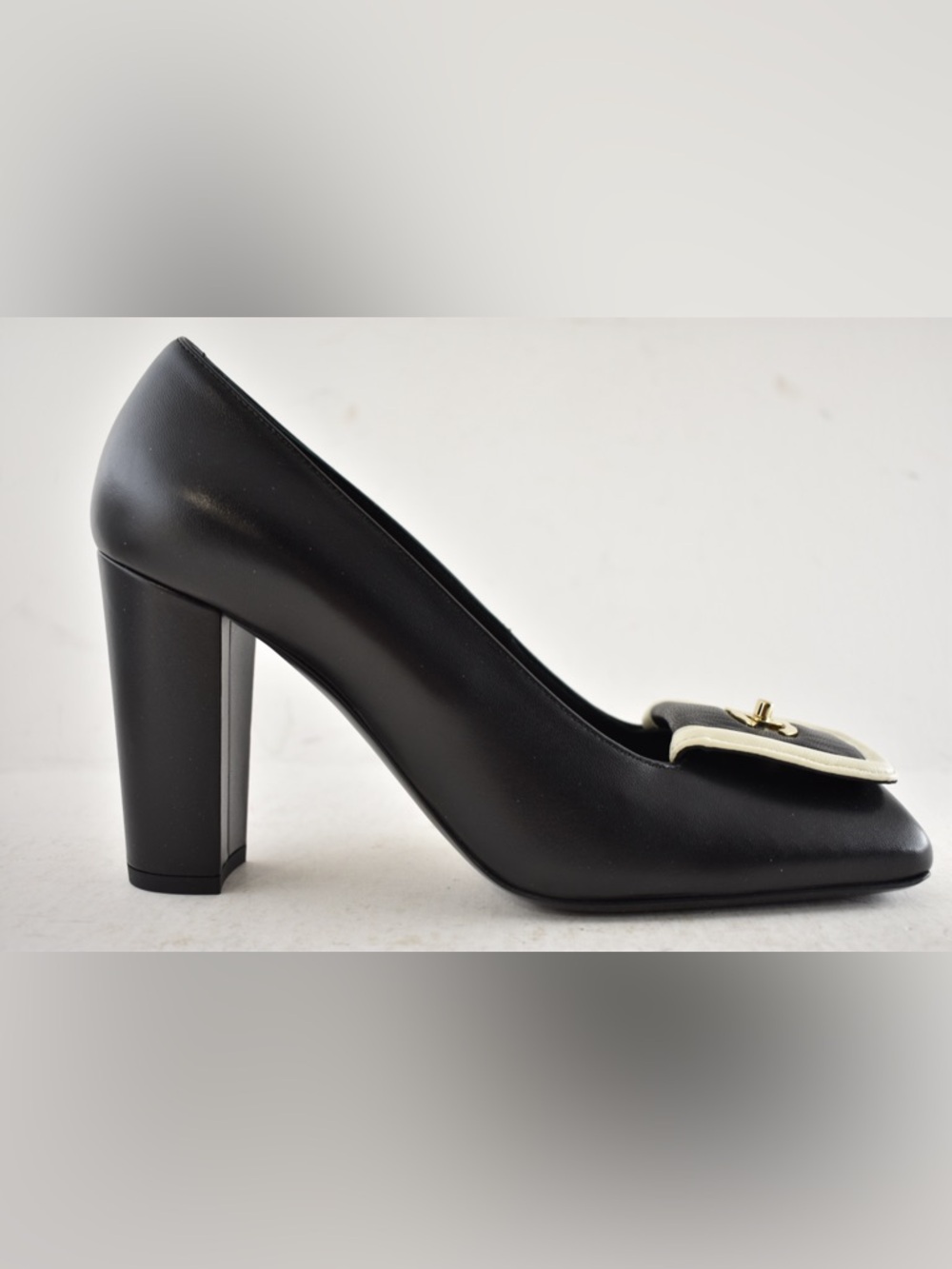 Chanel 26S Blazy Black White Square Turnlock Gold CC Logo Block Heel Pump 38.5 - Picture 2 of 16